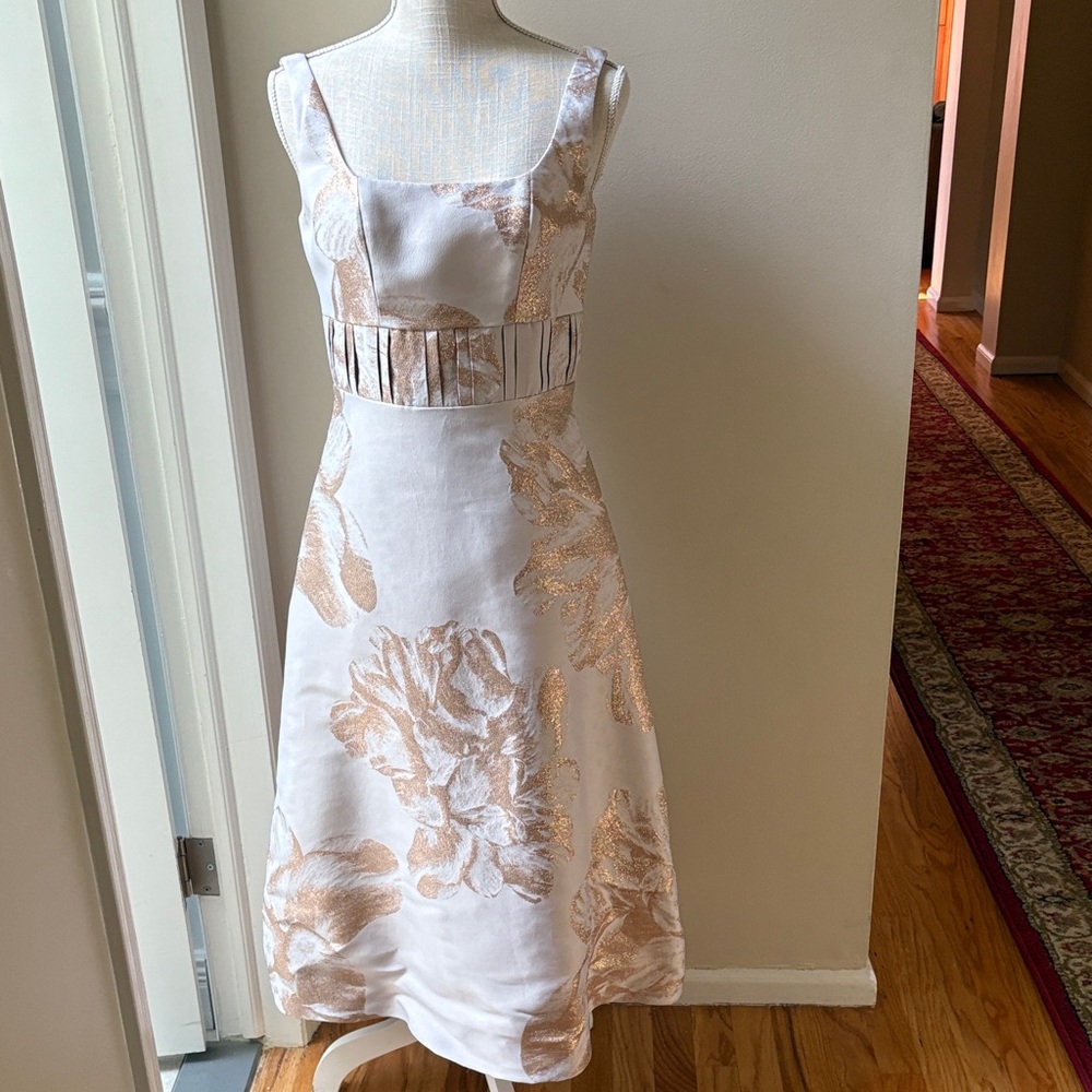 Kay Unger White and Gold Floral Midi Dress